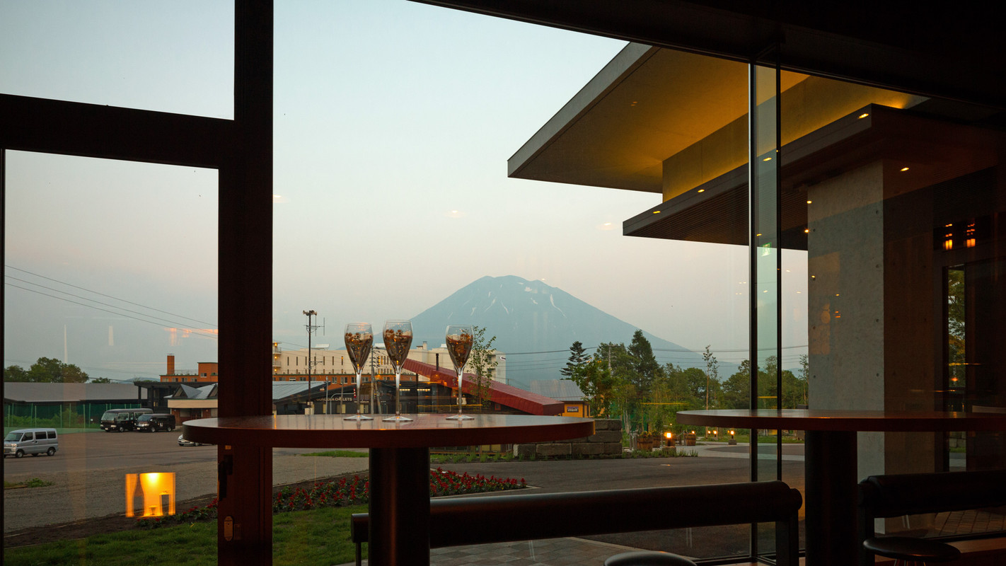 レストラン「杏ダイニング」③