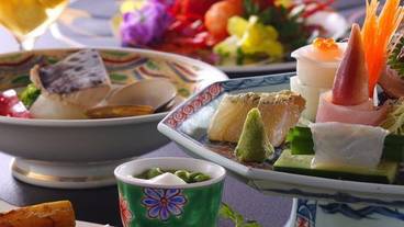 季粋の宿 紋屋（キッスイノヤド モンヤ） / 1