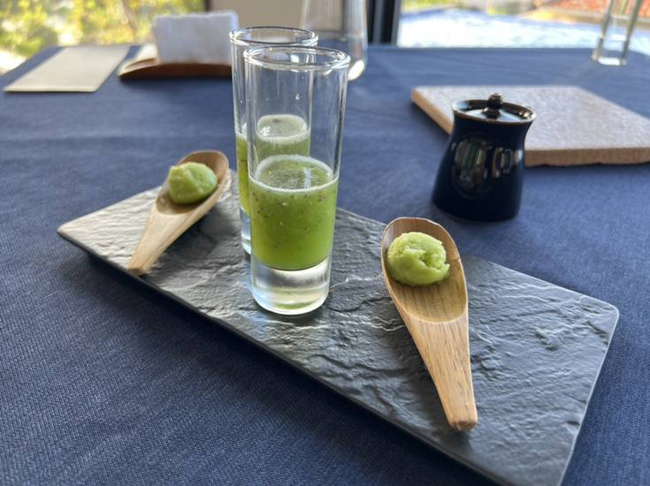 沖縄の伝統を
感じる朝食 / 4
