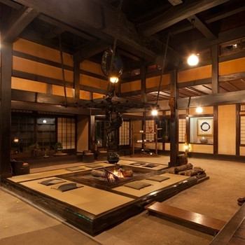 古民家のあたたかい雰囲気にホッとする3717585