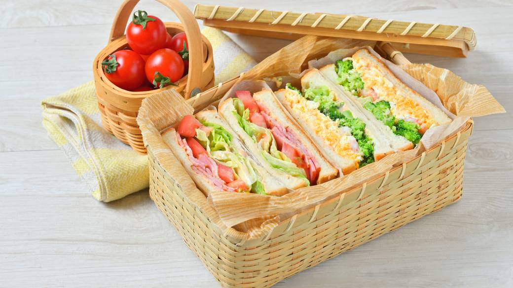 自由気ままに
朝食を楽しんで / 2