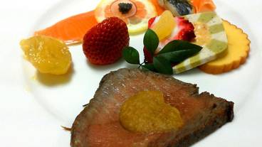 食事・飲み物 / 1