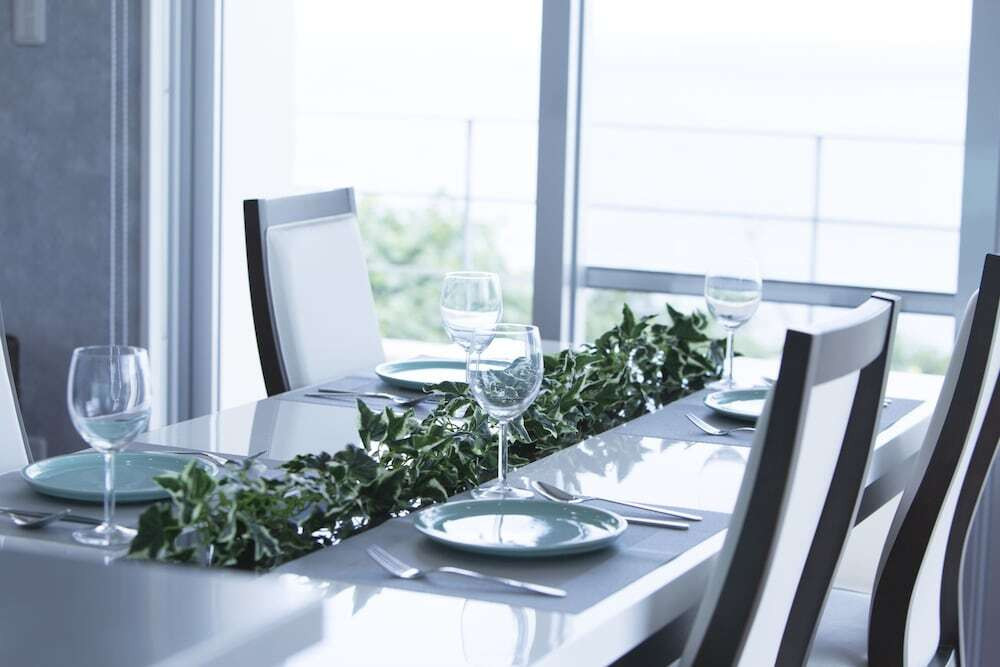 客室内のダイニングエリア