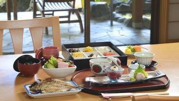 朝食・和定食一例 / 9