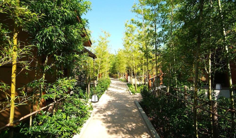 大人の隠れ宿
「雨情草庵」に到着 / 1