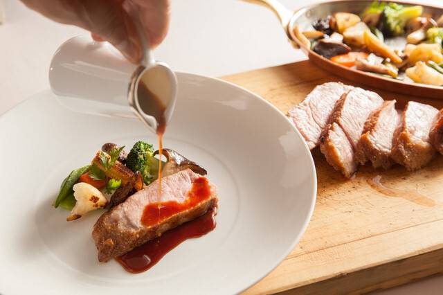 季節の食材を生かした
軽井沢フレンチ / 3