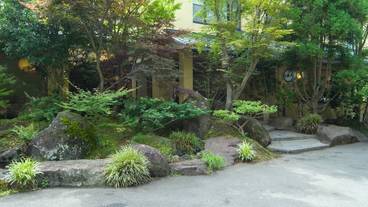 施設の入り口 / 13