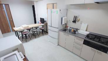 客室内のダイニングエリア / 12