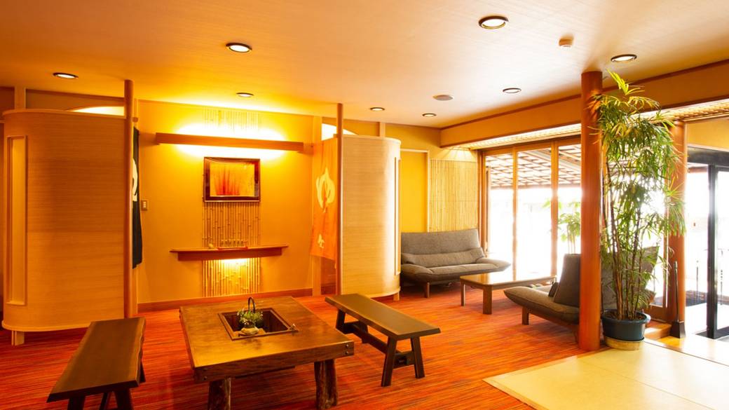 素足に畳が心地いい
心安らぐチェックイン / 5