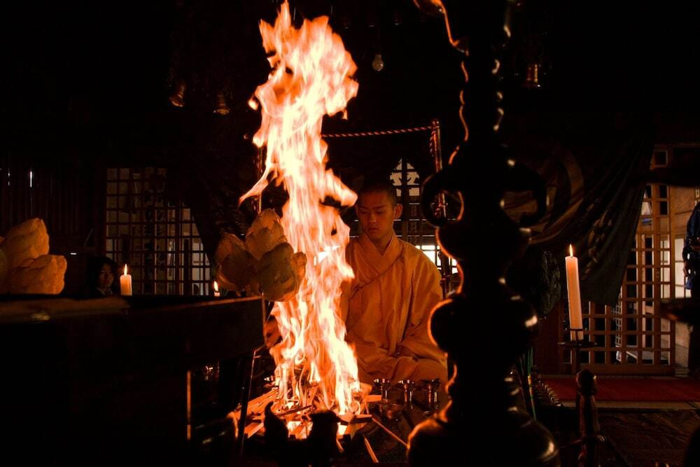 宿坊ならではの体験や振舞料理を堪能しよう4275106