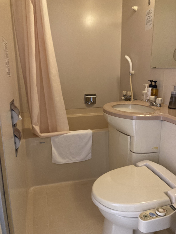 普通です。お風呂のお湯のたまりが速い。