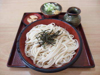 「寝覚屋半兵エ」 料理 58047092 ざる麦切り　普通盛り　６７０円（込)