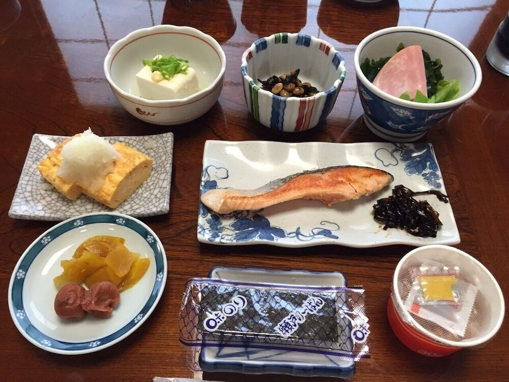 朝食