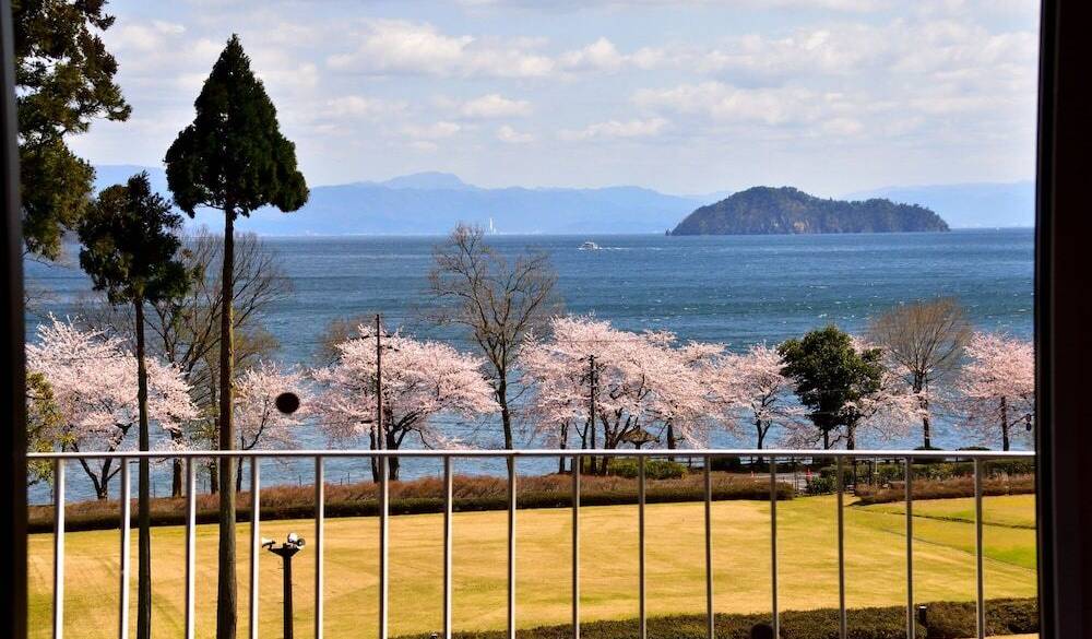 客室からのレイクビュー一例 / 2