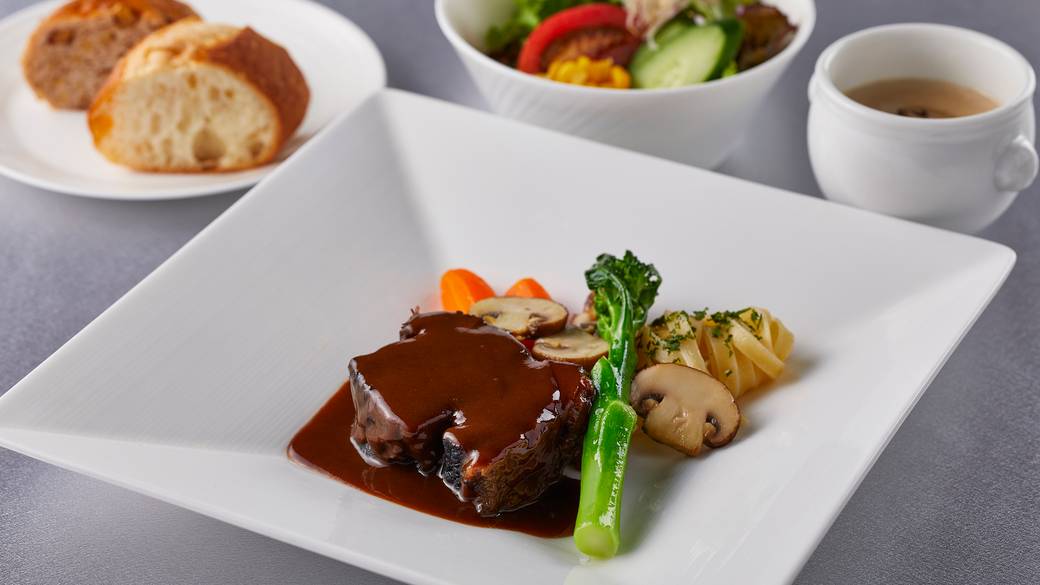 フランス風牛肉の赤ワイン煮込み / 3