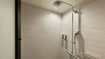 シャワールーム / 7