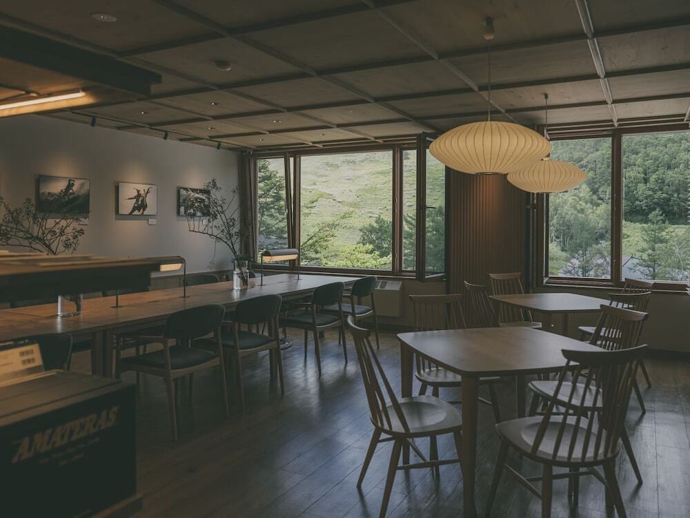 ロビーラウンジ