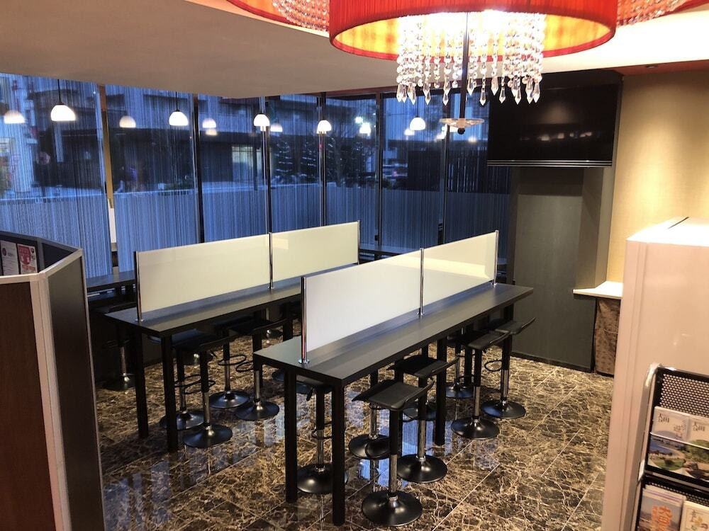 ロビーラウンジ