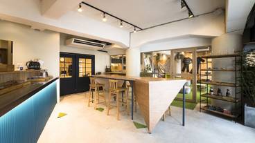 ロビー応接スペース / 6