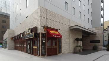 施設の入り口 / 35