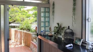 施設の入り口 / 3