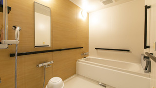 [North Wing] ユニバーサルツインルーム 禁煙