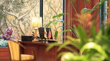 コンシェルジュ デスク / 1