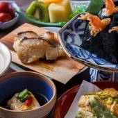 ホテル ザ セレスティン京都祇園（京都府 シティホテル）：祇園の日本料理店「八坂圓堂」による朝食ビュッフェは、ここでしか味わえないレア感に心が弾む。京懐石・京ばんざい・精進料理などの京料理をたっぷりいただいて、朝から元気いっぱいに。 / 2