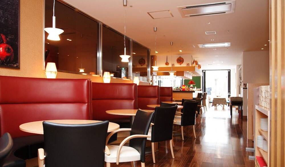 レストラン(昼)② / 5