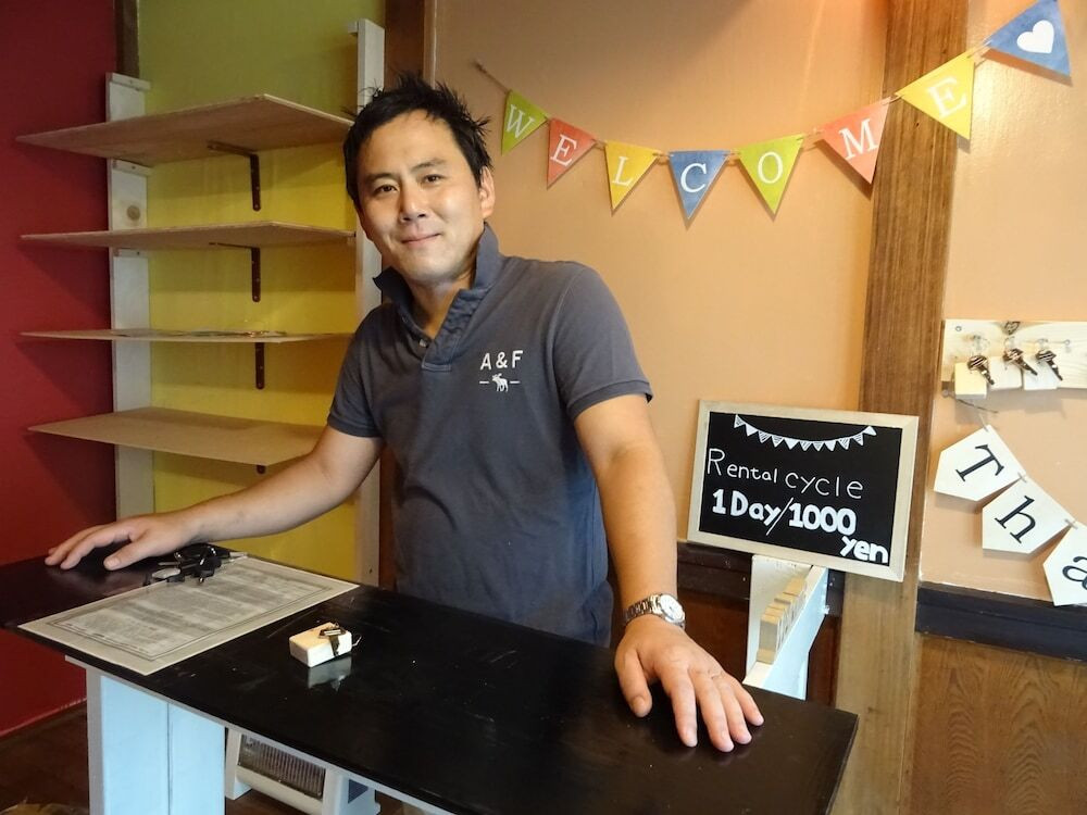 チェックイン / チェックアウト キオスク