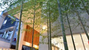 施設の入り口 / 26