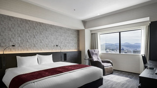 デラックス ダブルルーム キングベッド 1 台 禁煙 [広島駅北口より徒歩3分]