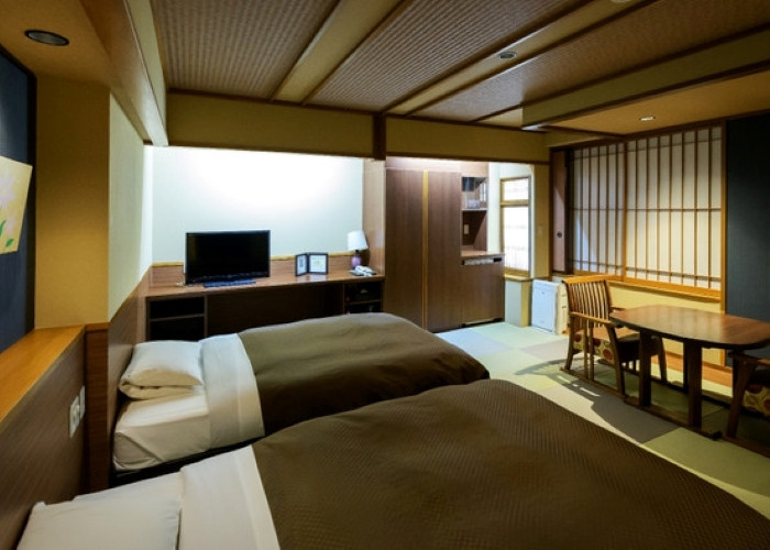 展望風呂が備えられている和室やツインルームで、おこもり温泉旅はいかが？