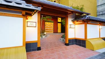 施設の入り口 / 10