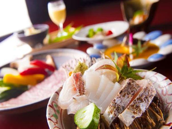 1. 風流な貸切温泉に部屋食も。二人きりで過ごせる「別邸 はる樹」3847302