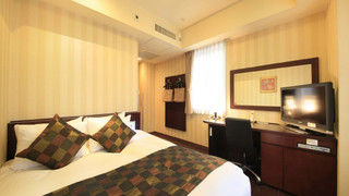 コーナールーム クイーンベッド1台 禁煙