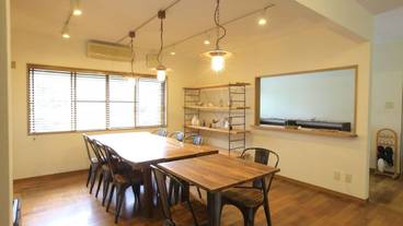 客室内のダイニングエリア / 4