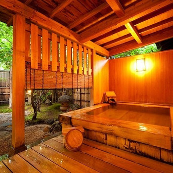 夕食も朝食もお部屋で。こだわりの和食に満たされる料理旅館3391124