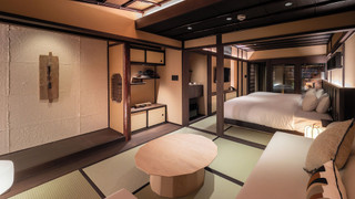 ツインルーム ダブルベッド 2 台