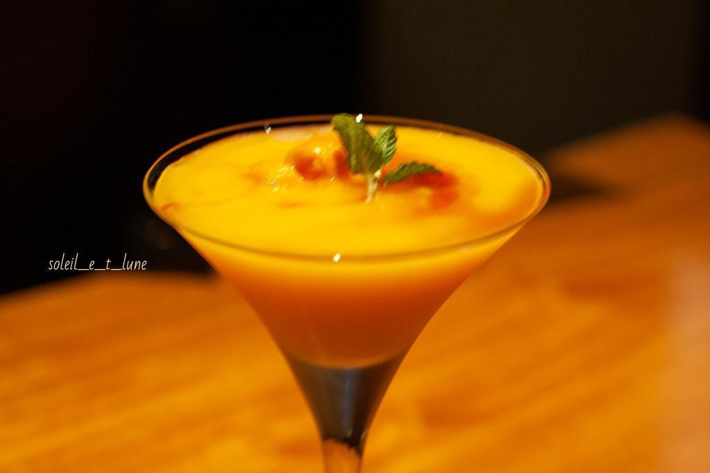 バーでは、メニューにないノンアルコールカクテルを特別に作っていただきました♪