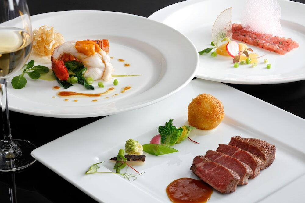 ディナー肉料理 イメージ