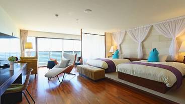 デラックスシアターツイン / 1