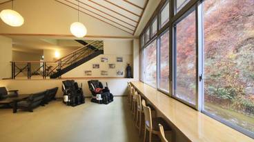 ロビーラウンジ / 5