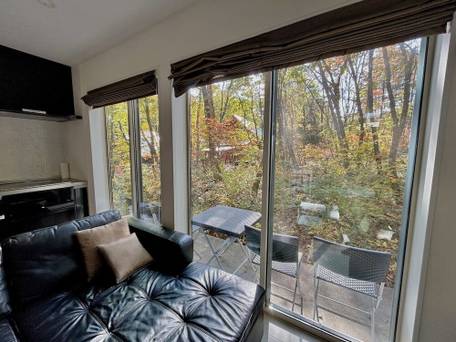 イーグルハウス / 2