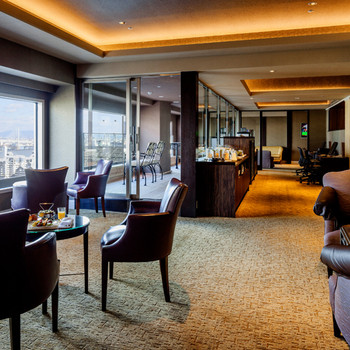 2人きりで見る神戸の夜景は永遠の思い出に3510294