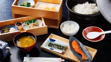 朝食 / 22