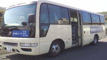 市街地へのシャトル サービス / 4