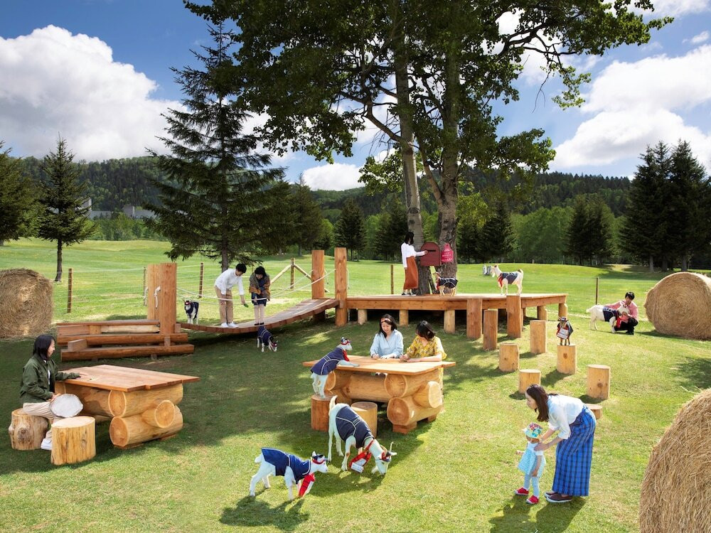 家族みんなで遊べるウエーブプールで夏の思い出いっぱい！4773013