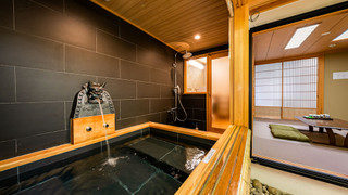 ファミリー ハウス