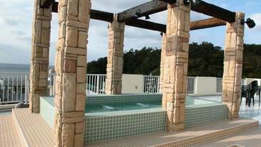 屋外スパ浴槽 / 1